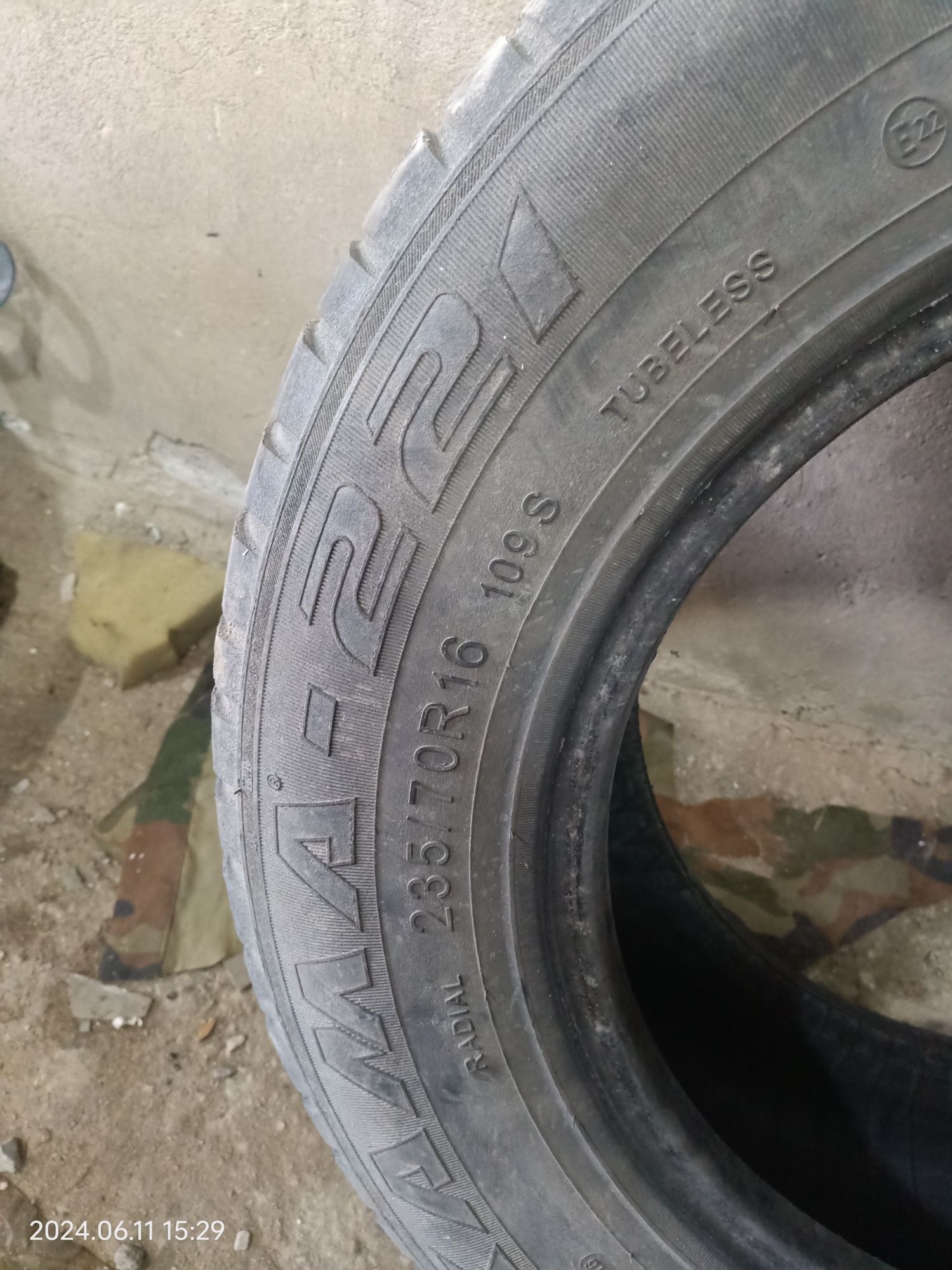 Продам шины 235/70/16