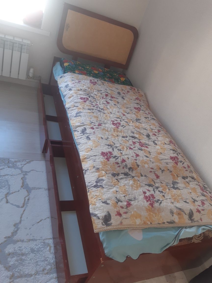 Диван сатылады жағдайы жаксы