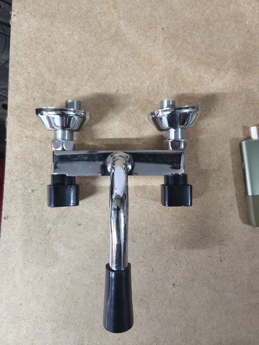 Батерий за душ и умивалник