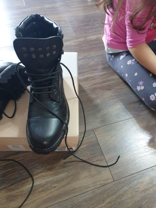 Gheta dama din piele marimea 36 noi  pret negociabil