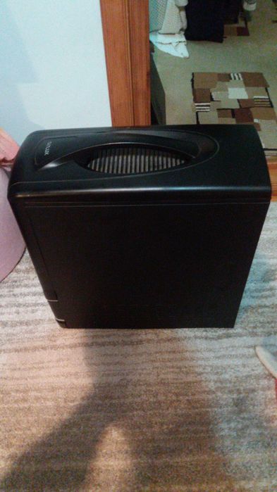 Carcasa middle ATX Delux cu maner transport