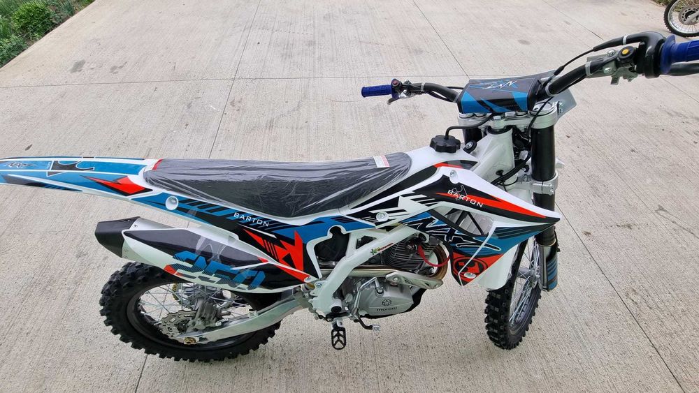 Motocicleta cross enduro offroad Barton NXT250L cc 4T (ROTI 21" - 18")