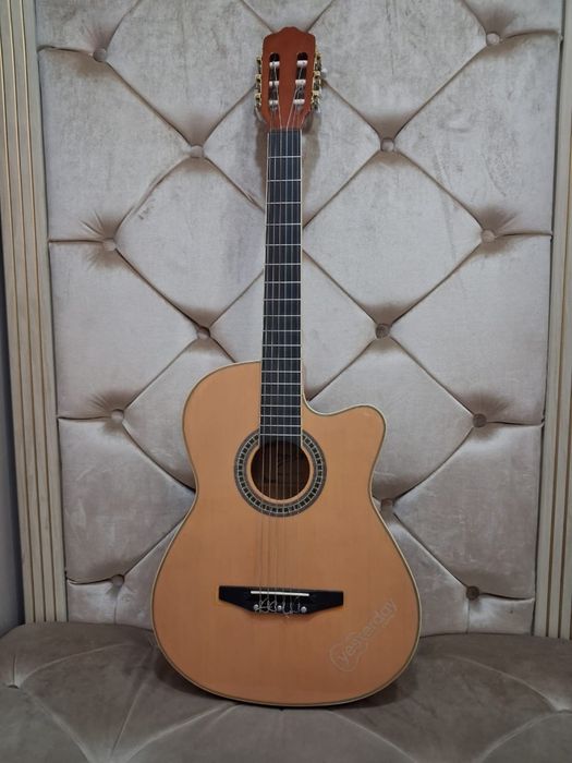 Продам классическую новую Гитару “Devizer”. L-320