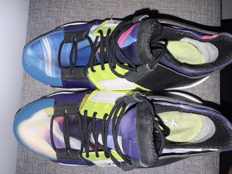 Y3 numarul 37  model deosebit