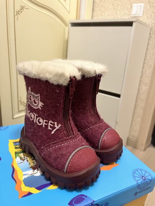 Продам валенки котофей 22 размер