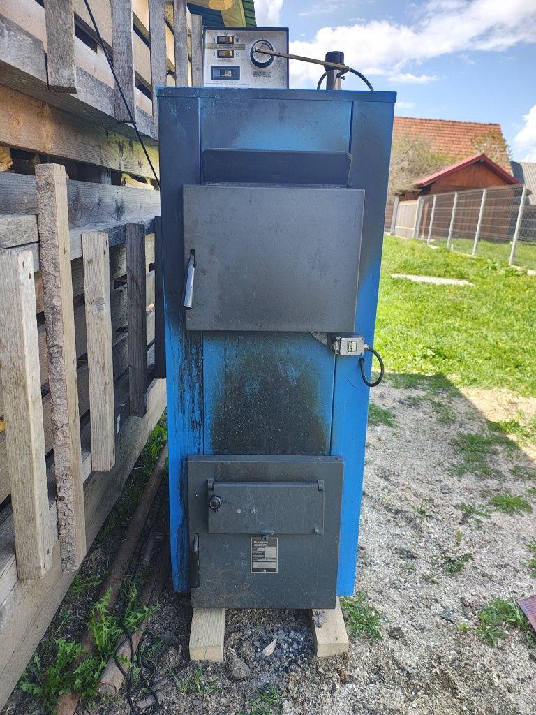 Centrala termică BUDERUS pe lemn și rumeguș