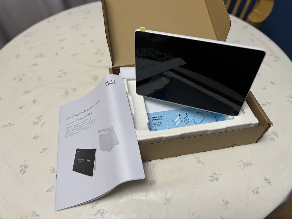 Пульт управления Cisco Webex Room Navigator - Wall mount version