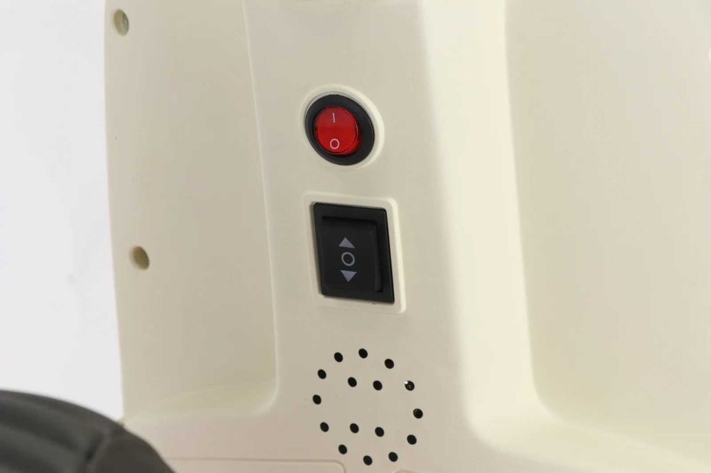 Детски Акумулаторен Скутер Retro, 70W, 12V/7Ah, EVA гуми