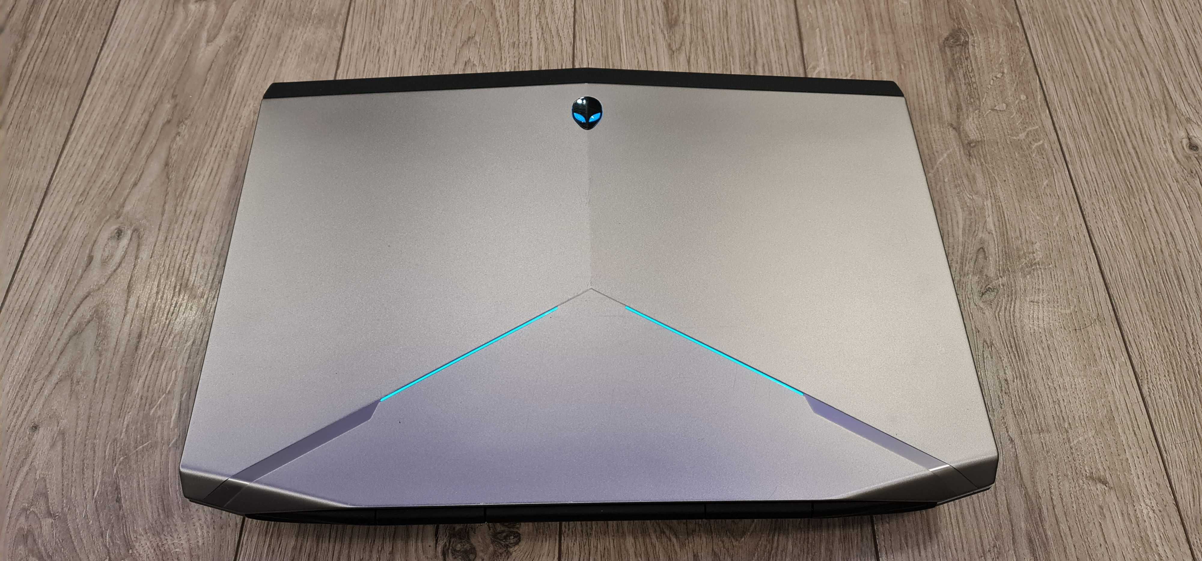 Laptop alienware 17" ,intel core i7- 6820hk ,video 8 gb, ram 32 gb