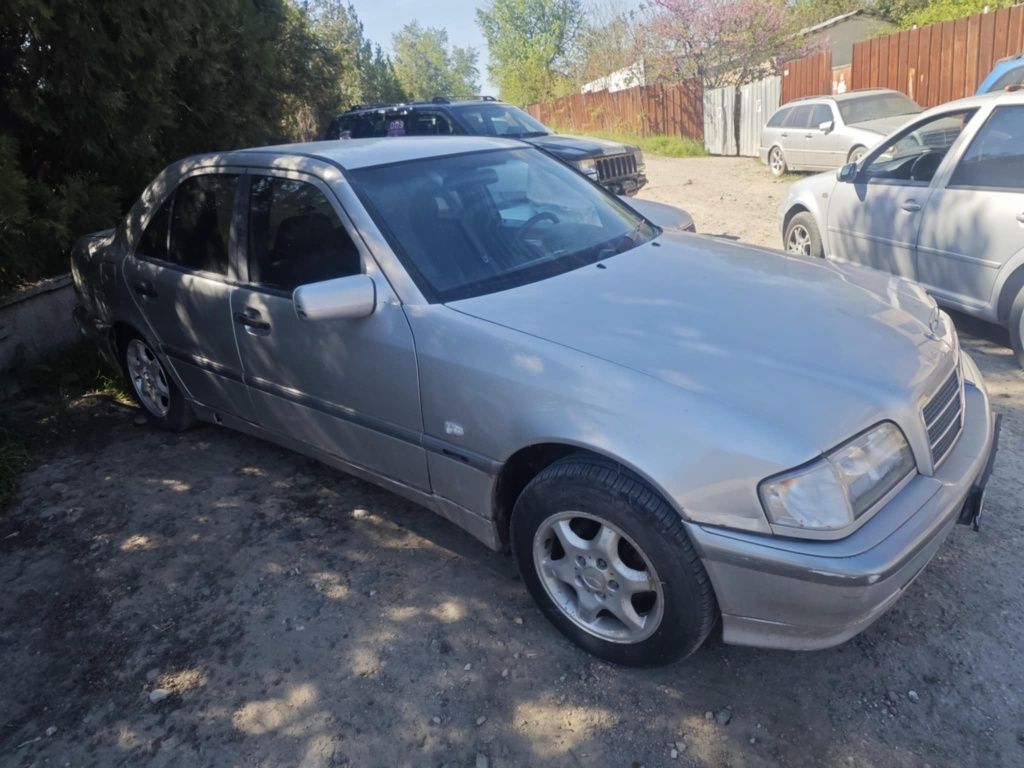 W 202 на части 2.2 цди