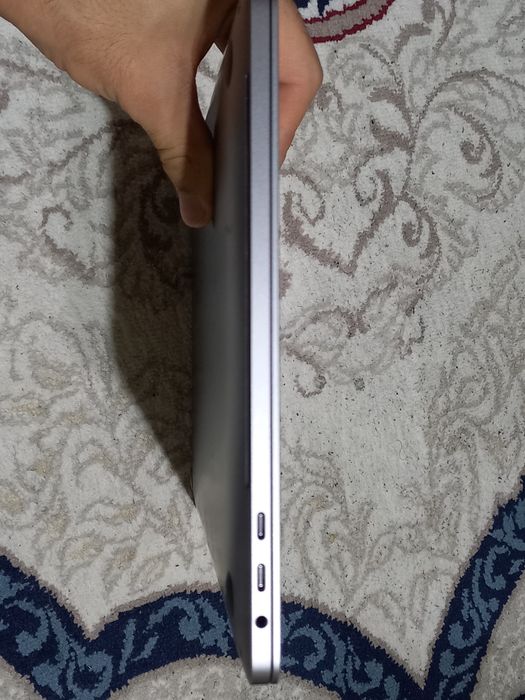 MACBOOK PRO 20 1tb ssd 16 gb ram APPLE