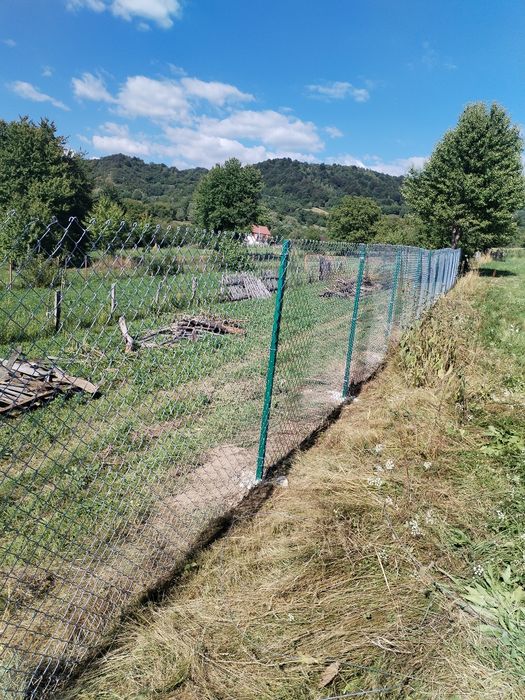 împrejmuim terenuri gradini si livezi