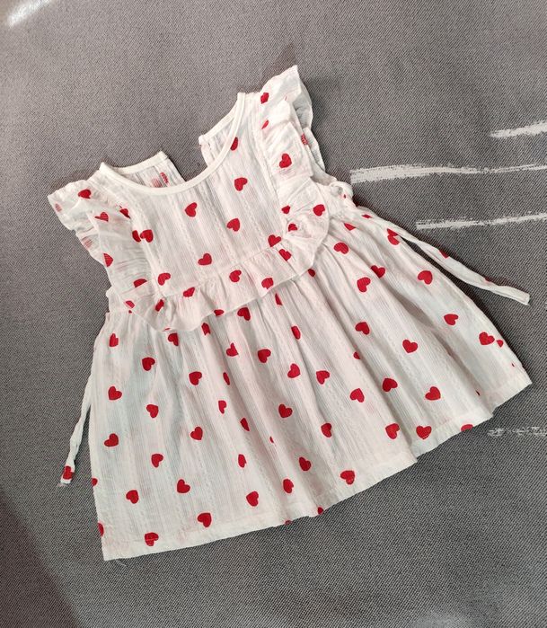 Продам новые платьица