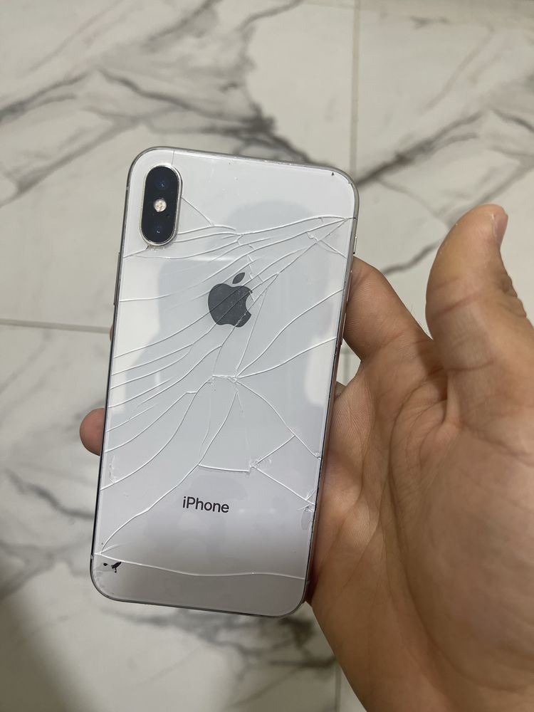 iPhone X 64 gb .