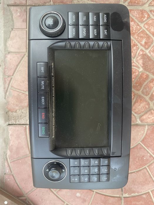 Продам б/у Автомагнитоллу на ML-350, 2008 г.в., цена договоренная!