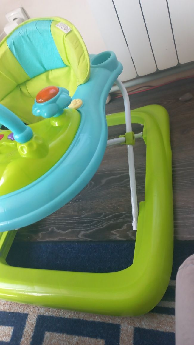 Проходилка Chipolino кравичка зелена