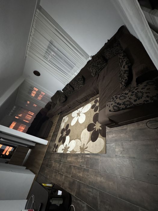 DISPONIBIL DE REVELION cabana pe malul lacului Budeasa