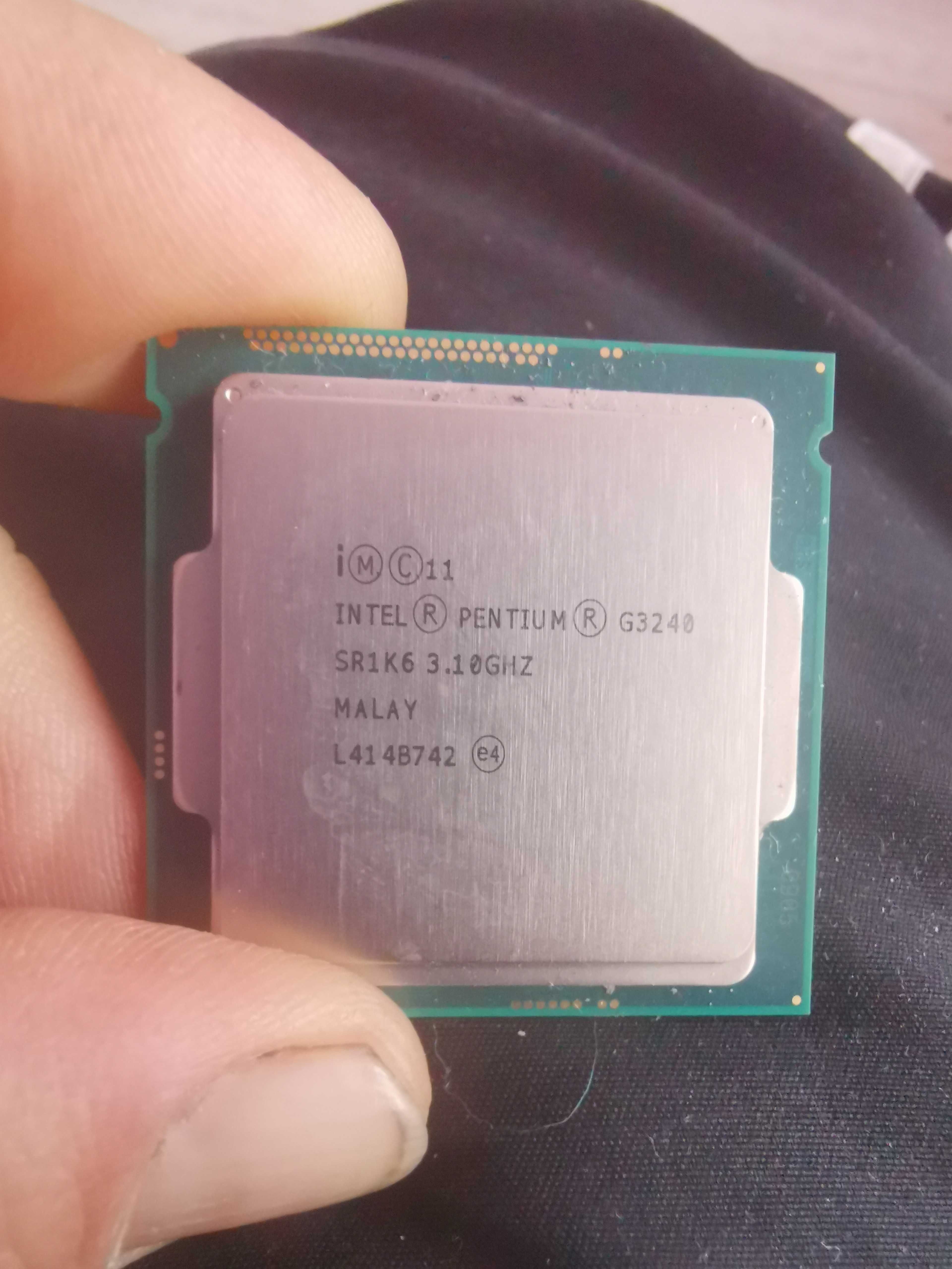 Процесор INTEL  LGA 1150.