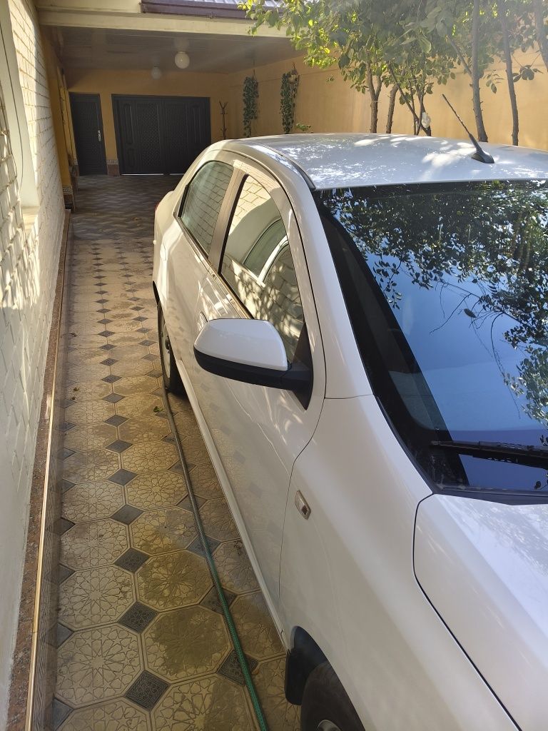 Продается Chevrolet Cobalt 2015 г 3-я позиция, механика