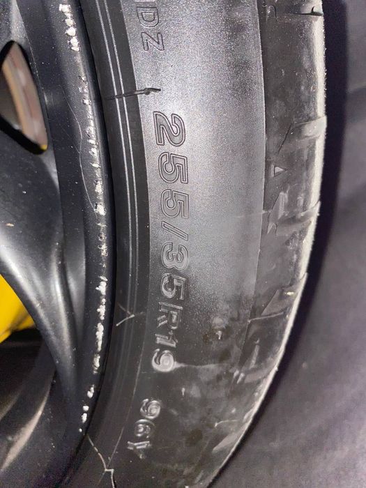 Летни Гуми Bridgestone Potenza 255/35 R19