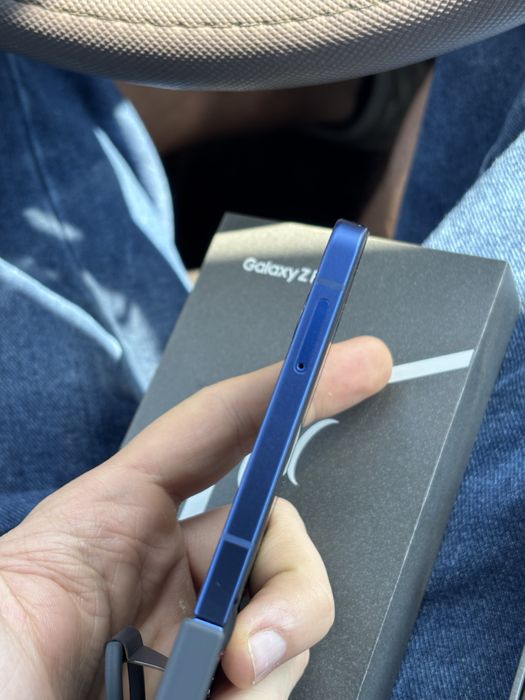 Samsung Z Flip 7 nou