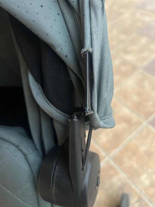 Продается детская коляска Easywalker