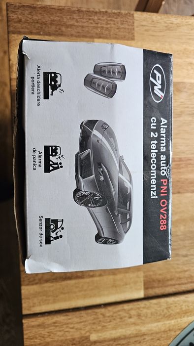 Alarma auto PNI OV288 cu 2 telecomenzi