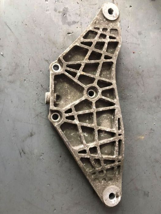 suport grup spate 3.0 tdi audi a4 b7 4x4