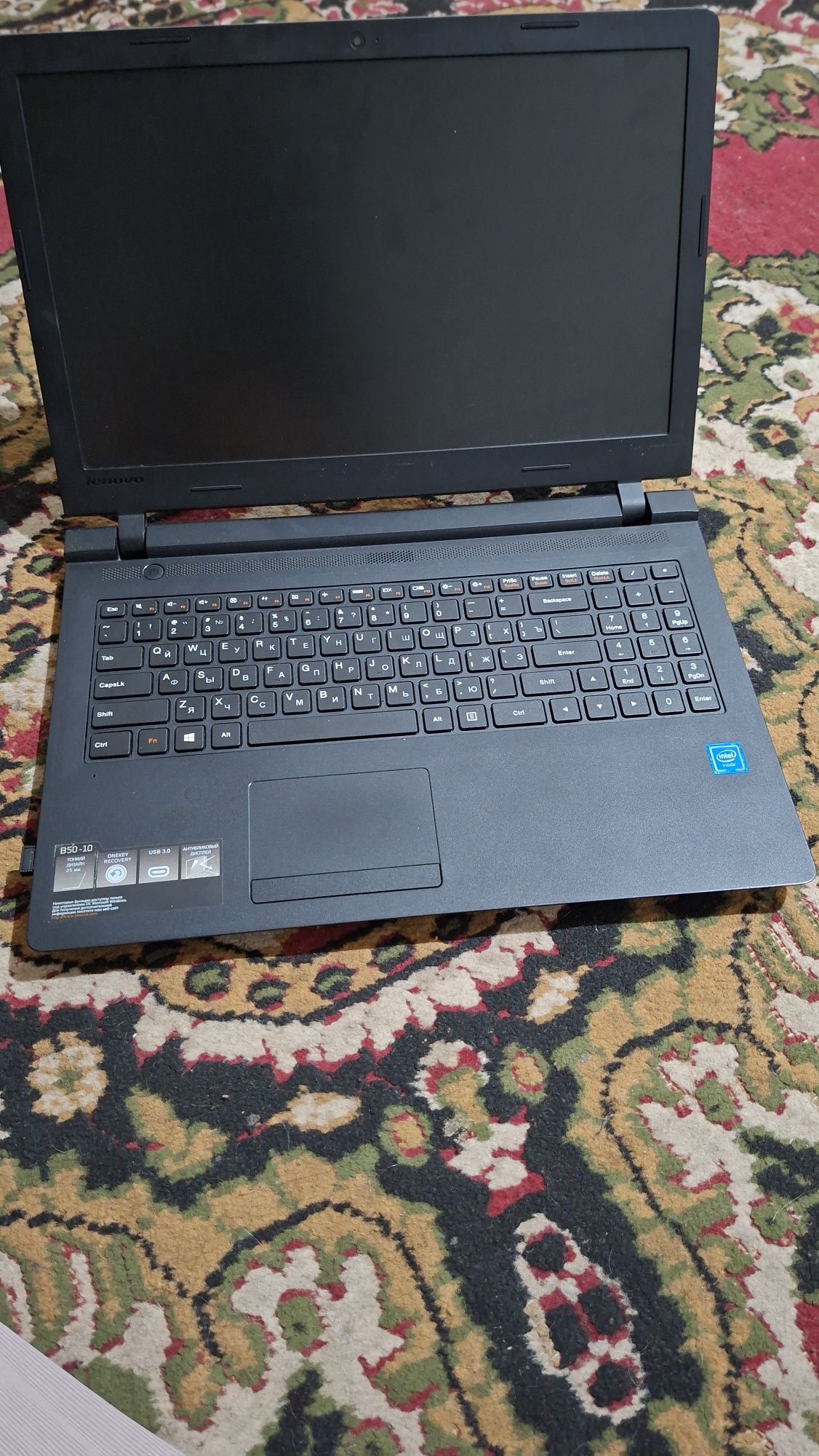 Lenovo noutboki sotiladi