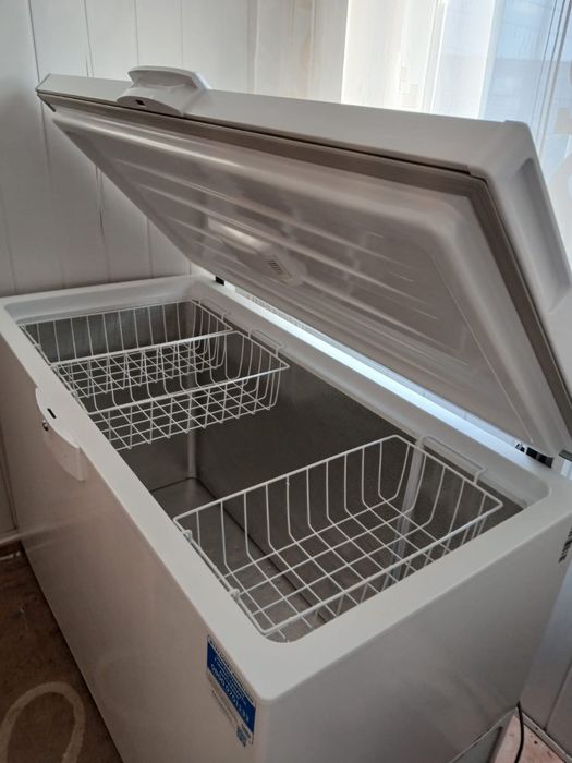 Vand lada frigorifica in stare excelenta Beko 360L clasa E