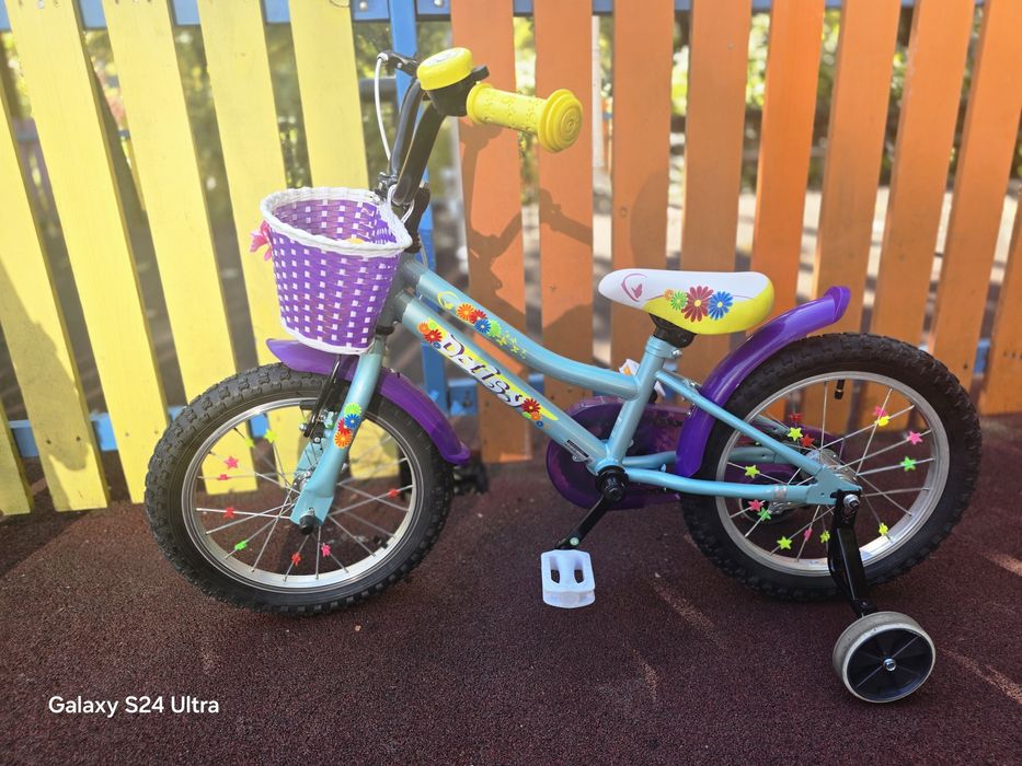 Bicicleta copii cu roti ajutătoare