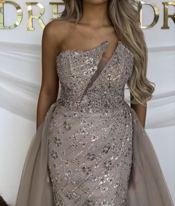 Елегантна официална рокля/Бална рокля