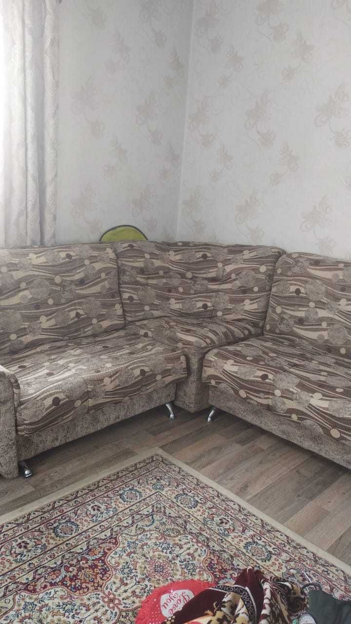Продадим диван для гостиной