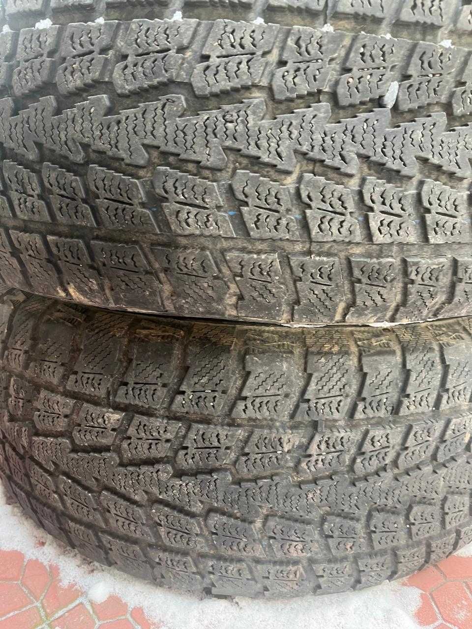 Продам шины Б/У 275х65х17