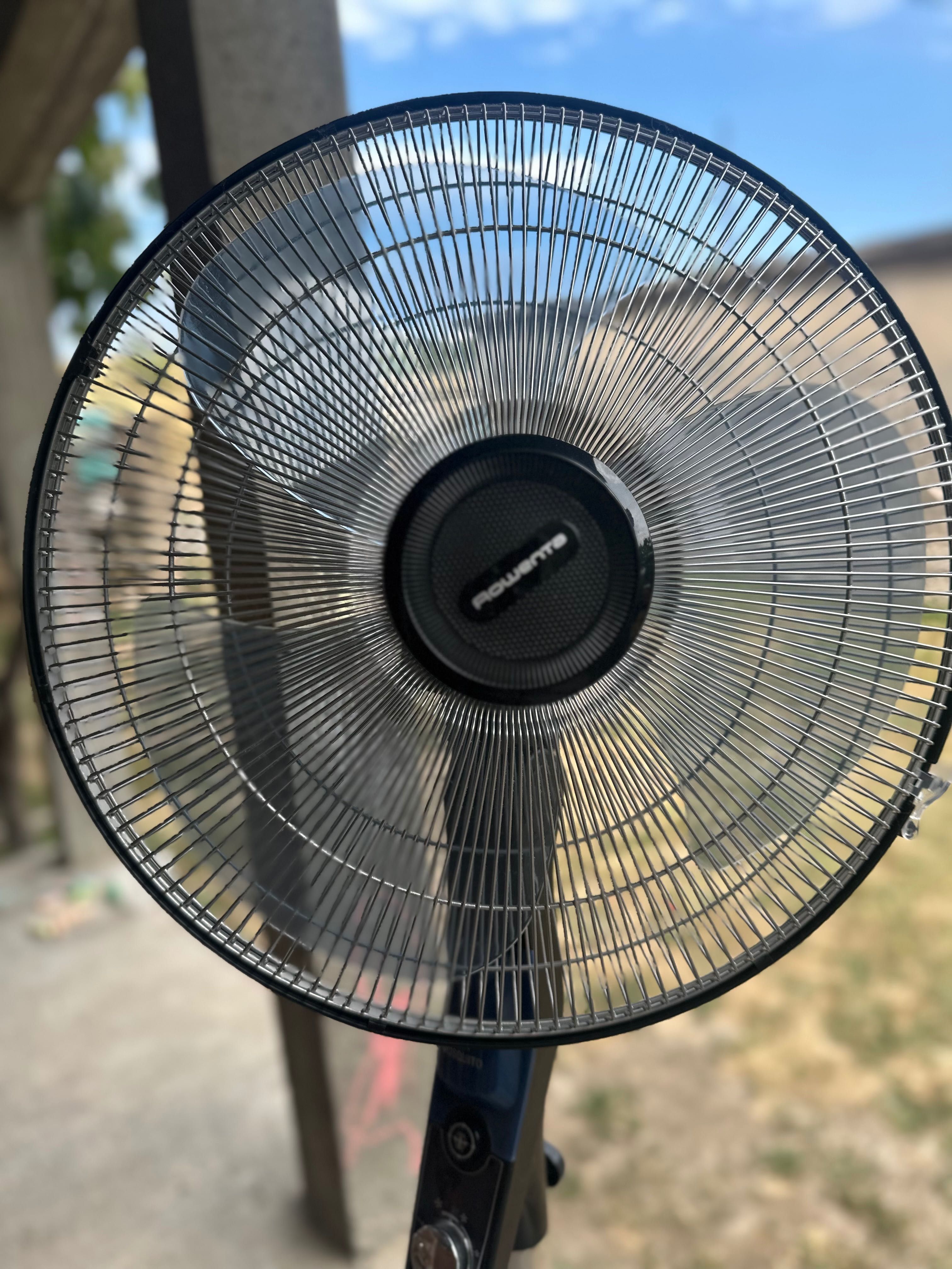Вентилатор на стойка ROWENTA Essential+ Anti-mosquito VU4420F0