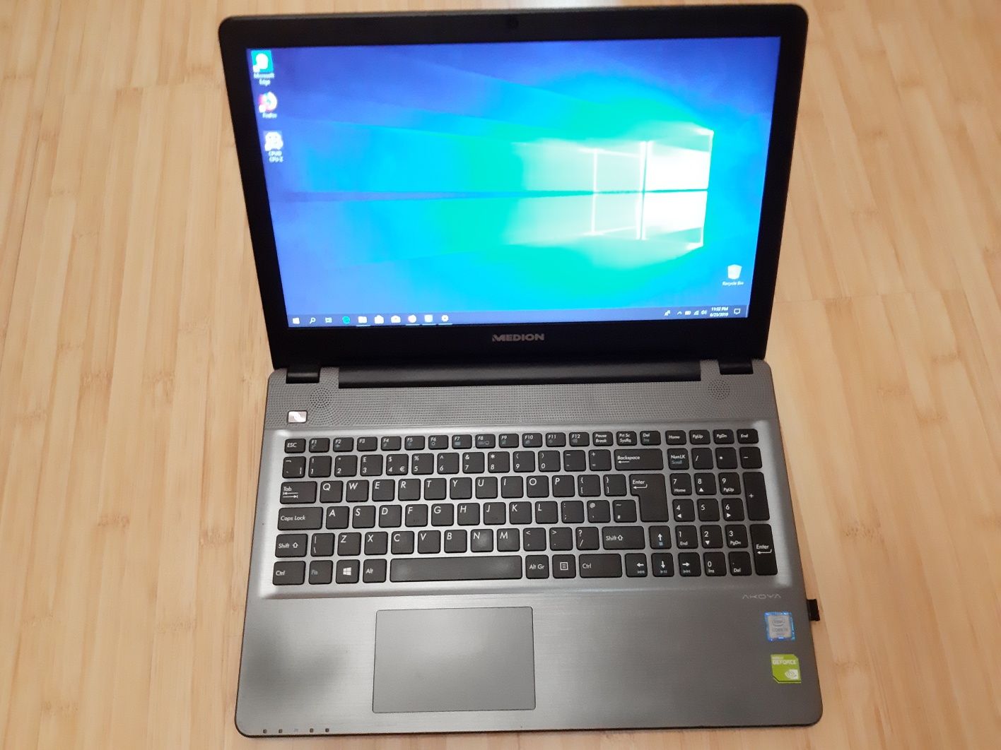 Vand Laptop Medion I5 6200 variante Schimb