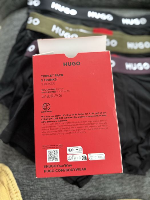 HUGO set 3 boxeri culoare negru cu banda multicolor marimea S noi