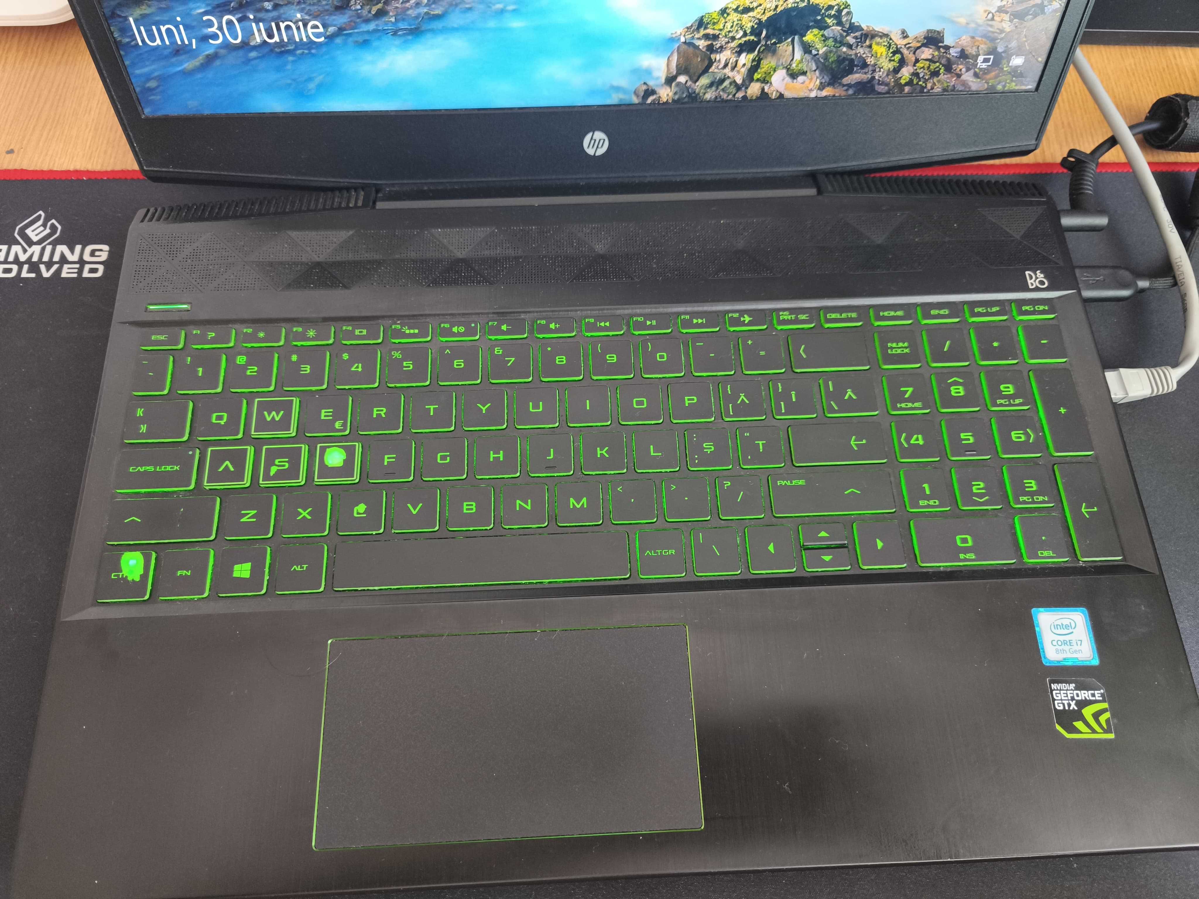 Laptop Gaming HP Pavilion, i7-8750H, GTX 1050 TI, SSD 232GB, HDD 1TB