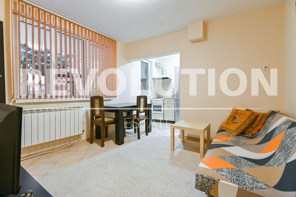 Дава се под наем Тристаен апартамент в София, Симеоново - 70 кв.м за 460 € - Снимка #1