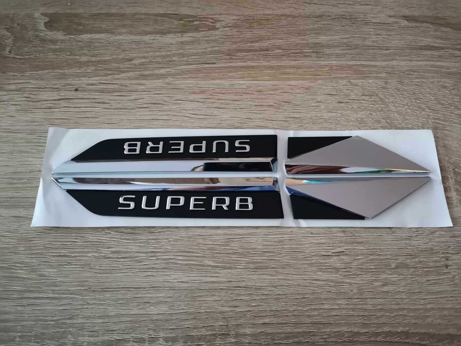 Skoda Superb емблеми за калници