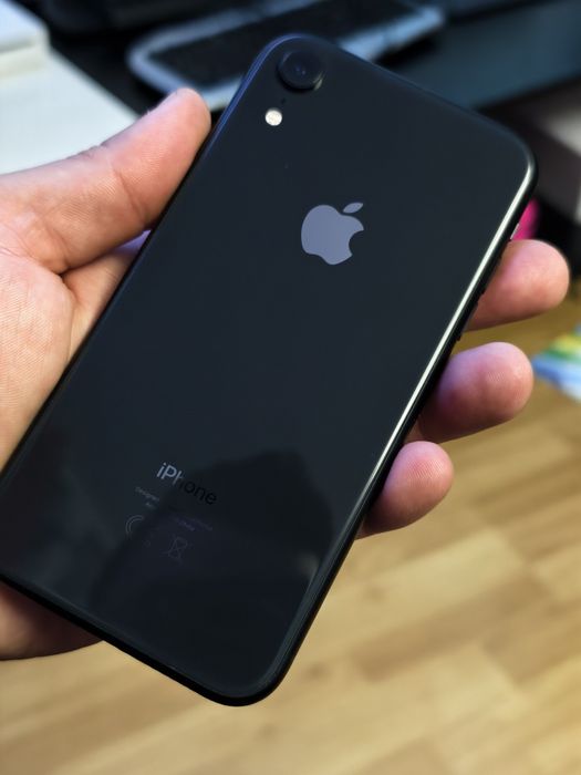 Vând sau Schimb Apple iPhone XR Negru Impecabil