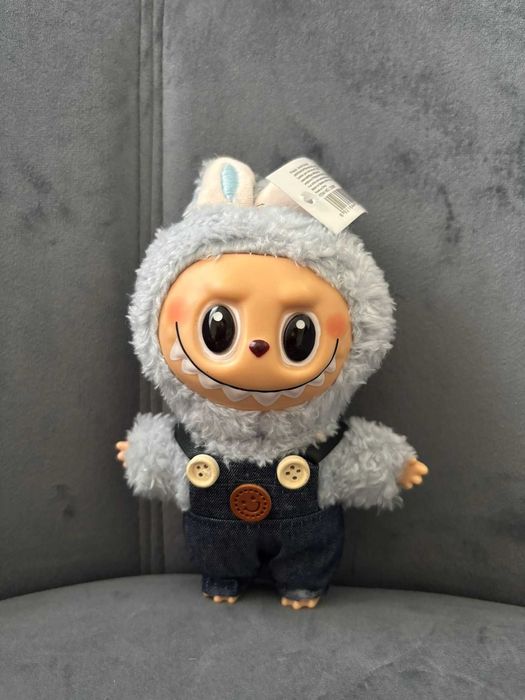 Jucarie Plus Labubu The Monsters Series, 17 cm, roz/albastru/bej/crem
