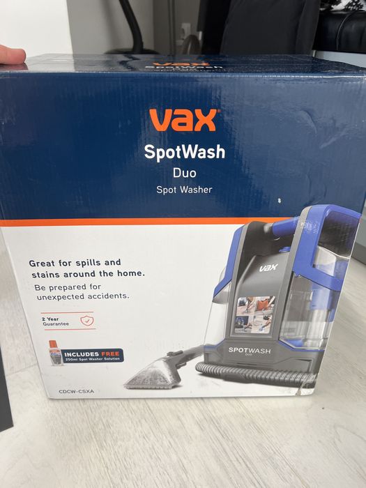 aspirator cu spalare Vax canapele , covoare etc