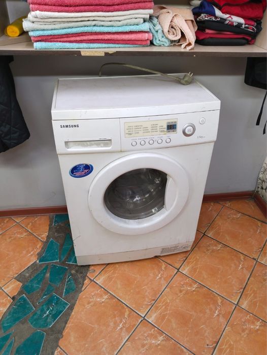 Продам стиральную машину