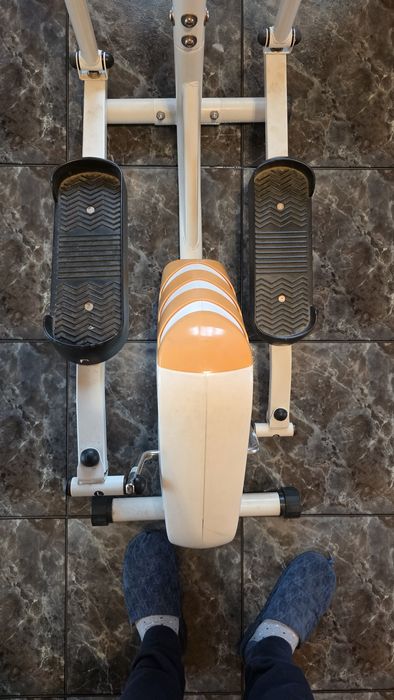 Продавам кростренажор и велоаргометър