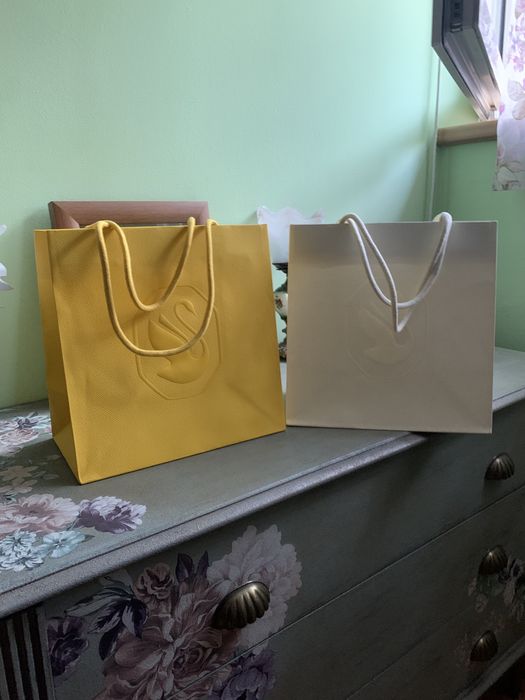 Оригинална кутия за бижу Swarovski и торбички