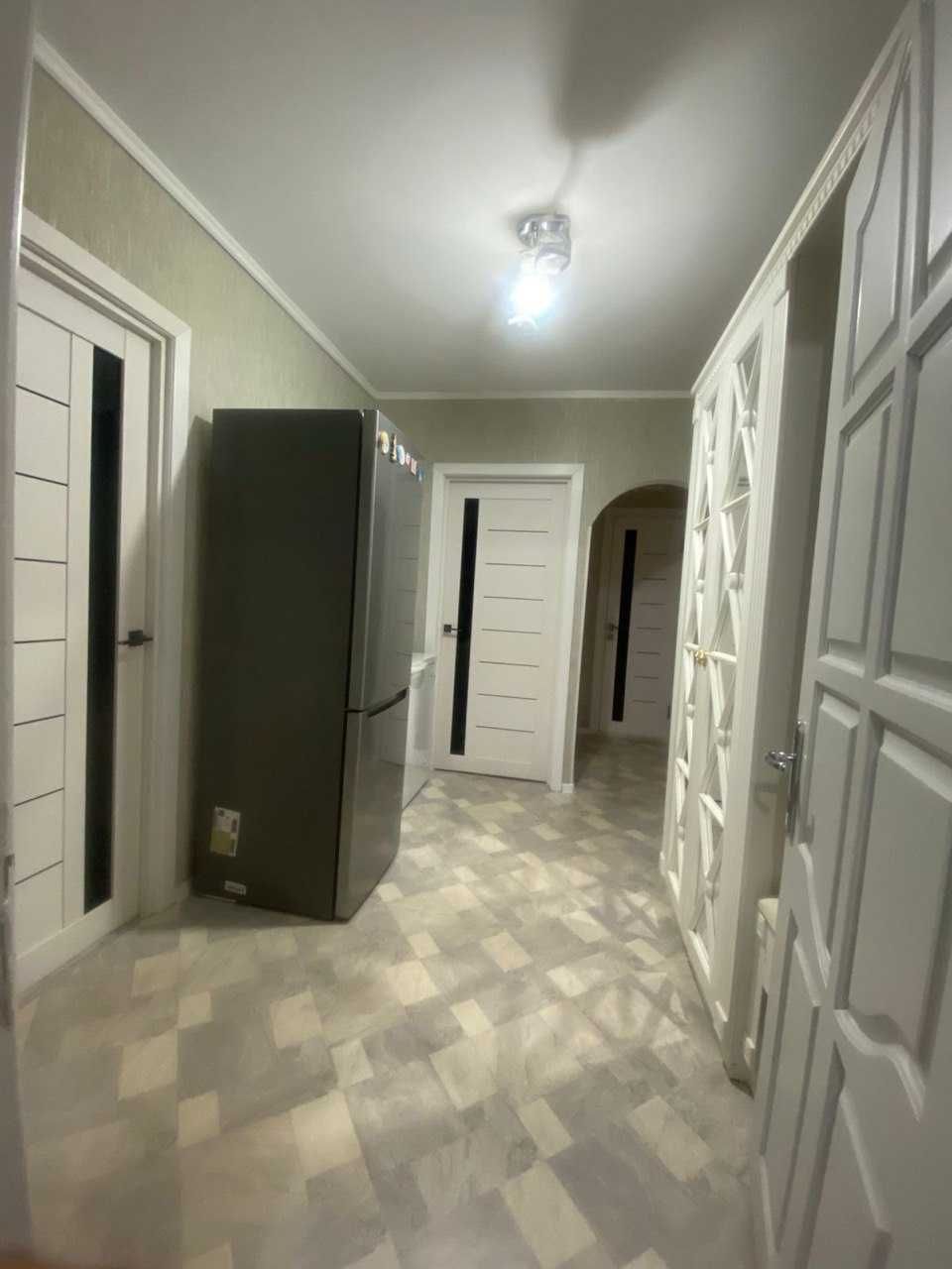 Продается 3 комн. кв. 4 мкр-н