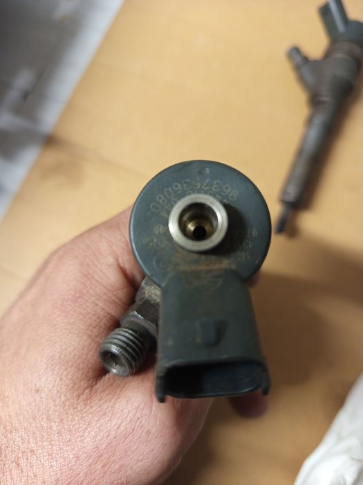 Дюзи за Пежо Ситроен 2.0HDI 90HP