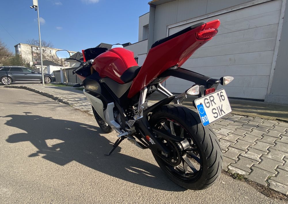 Vând Yamaha Yzf-R125/2015