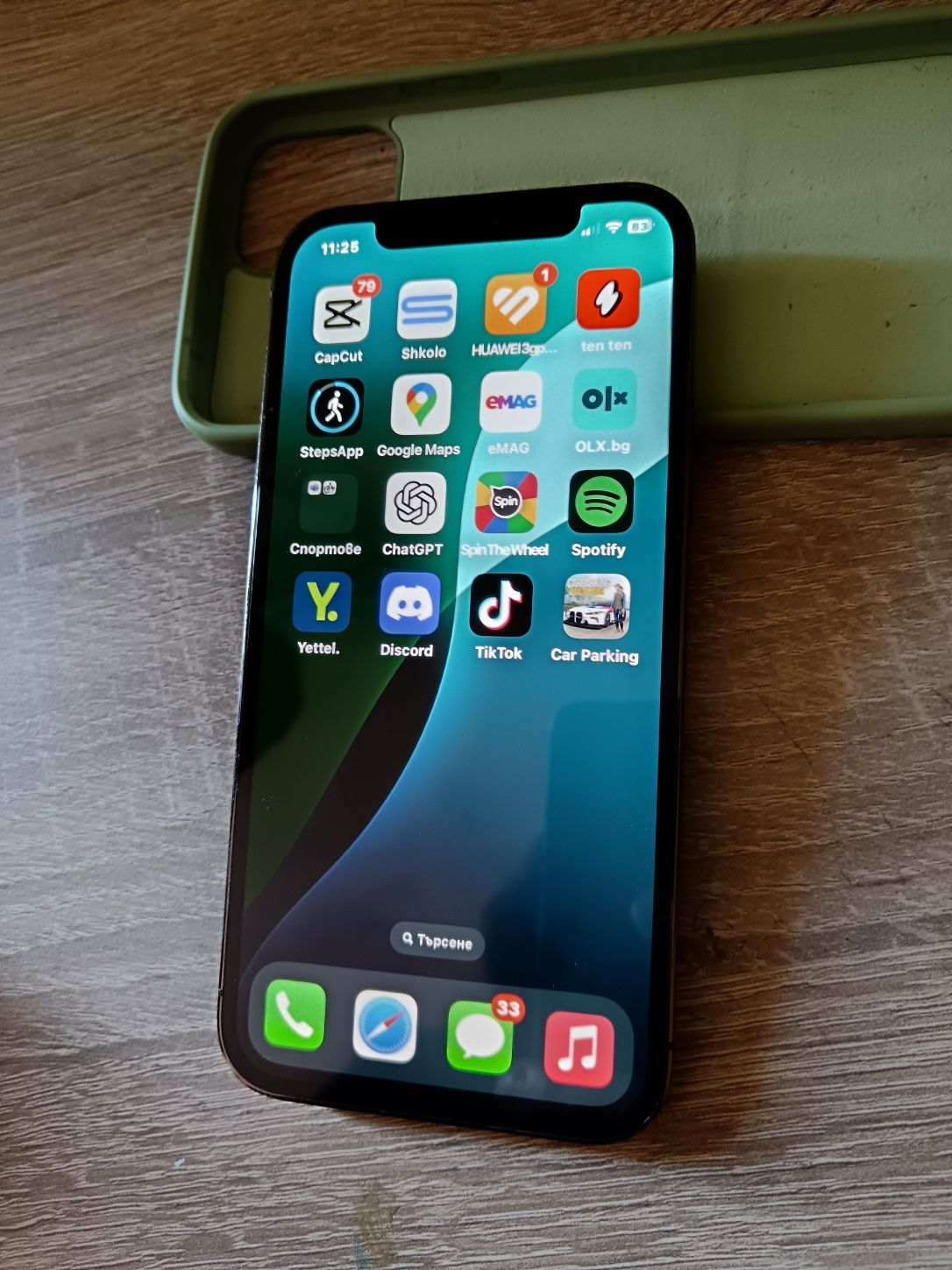 Продавам iphone 12 Pro